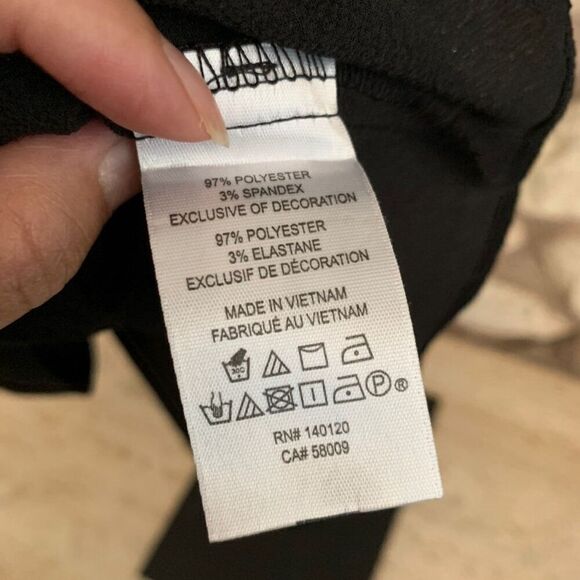 Black Sleeveless Rae Top L - Picture 5 of 7